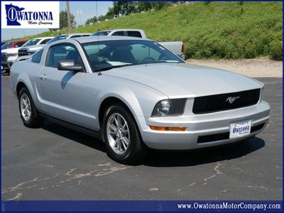 2005 Ford Mustang V6 Deluxe