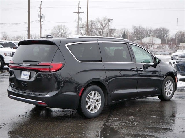 Used 2021 Chrysler Pacifica Touring L with VIN 2C4RC1BG5MR552796 for sale in Owatonna, Minnesota