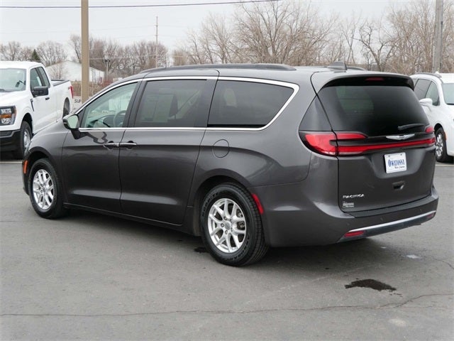 Used 2022 Chrysler Pacifica Touring L with VIN 2C4RC1BG9NR120732 for sale in Owatonna, Minnesota
