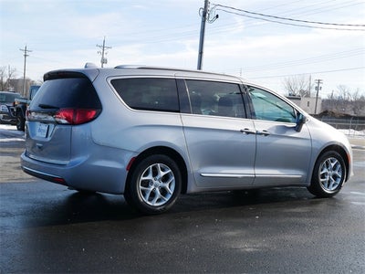 2020 Chrysler Pacifica Touring L Plus